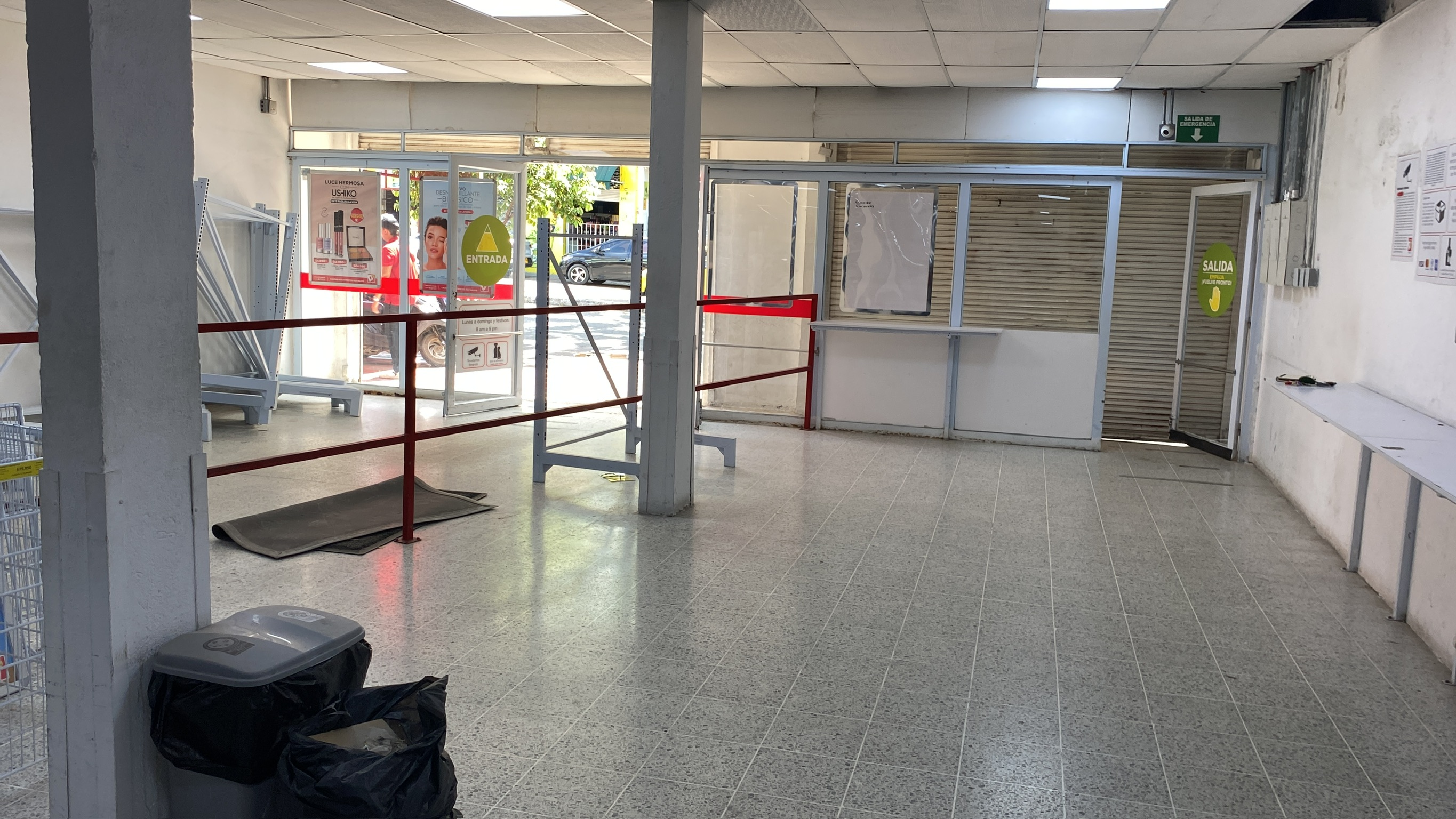 placeholder image-sq